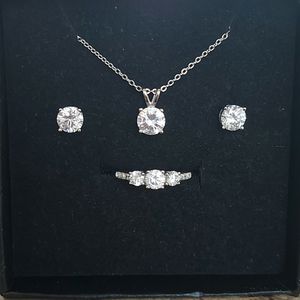925 Sterling Silver Cubic Zircon Set